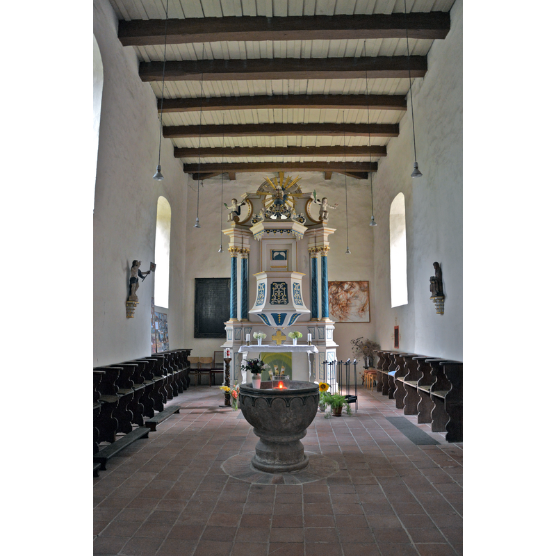Source caption: "Kirche Plötzky Innen"