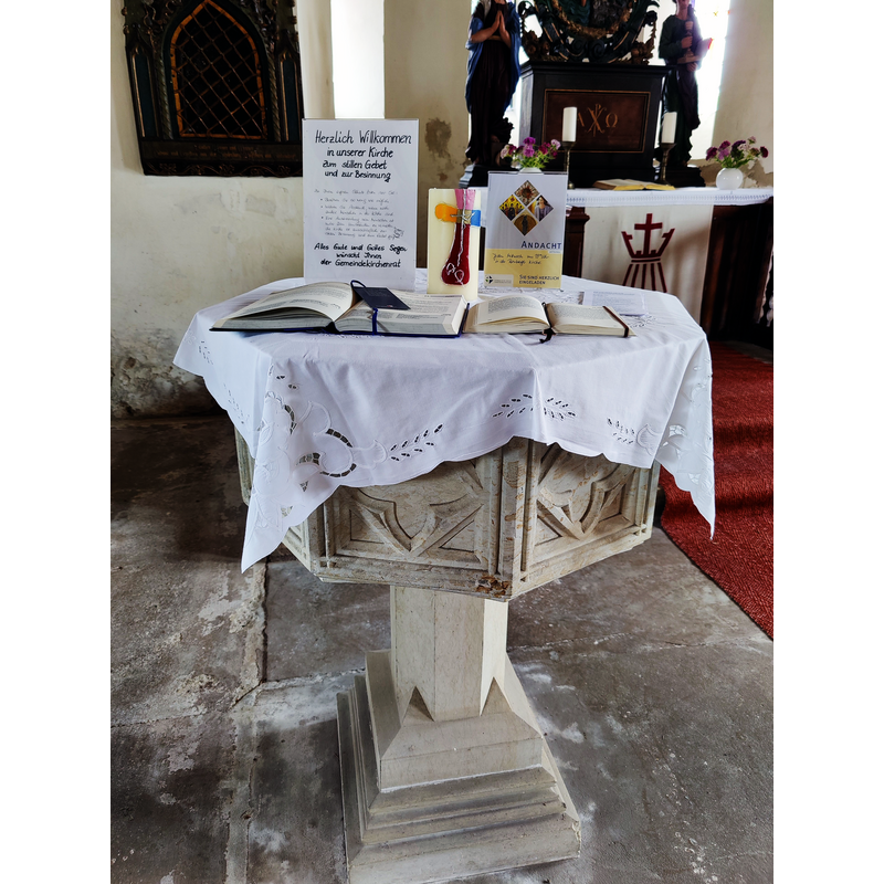 Source caption: "Evangelische Dorfkirche Rohrberg, Altmarkkreis Salzwedel, Sachsen-Anhalt, Deutschland" -- the post-Reformation font