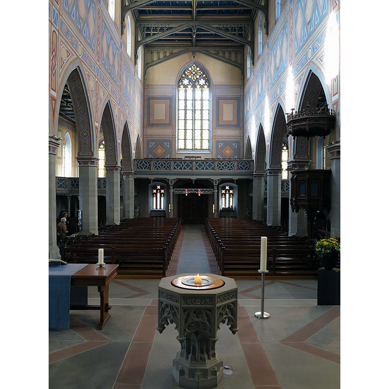 Source caption: "St.LaurenzenMittelschiff" -- showing the modern font in the foreground