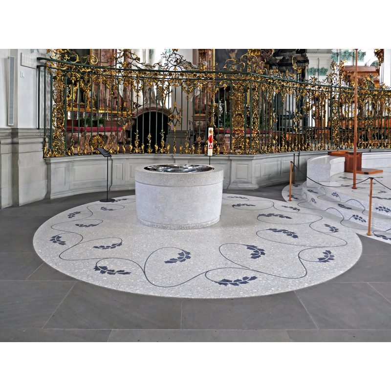 Source caption: "Stiftskirche St. Gallen - Taufbecken."