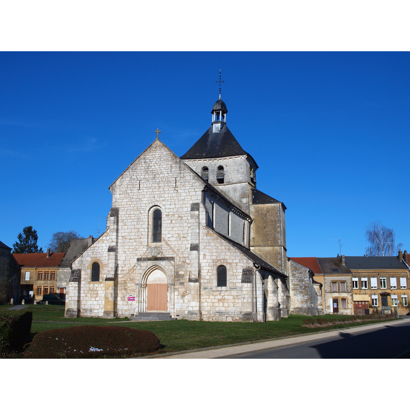 Source caption: "Église Saint-Martin de Vendresse (Ardennes, France)"