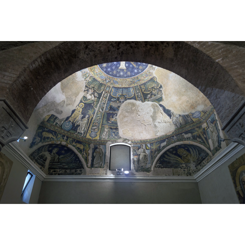Source caption: "Battistero di San Giovanni in Fonte, Naples"