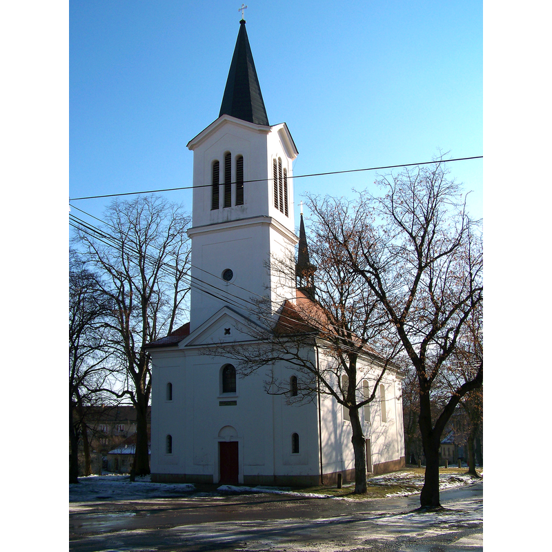 Source caption: "Mutějovice, okres Rakovník. Ulice Velká strana, kostel svatého Václava."