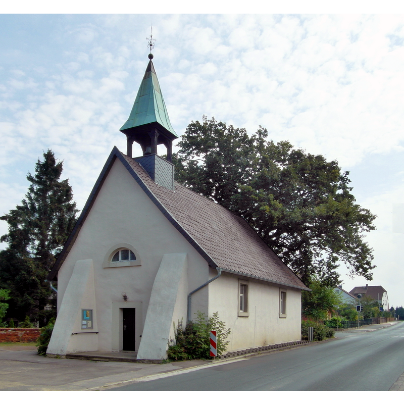 Source caption: "Kapelle im Barsinghäuser Stadtteil Langreder"
