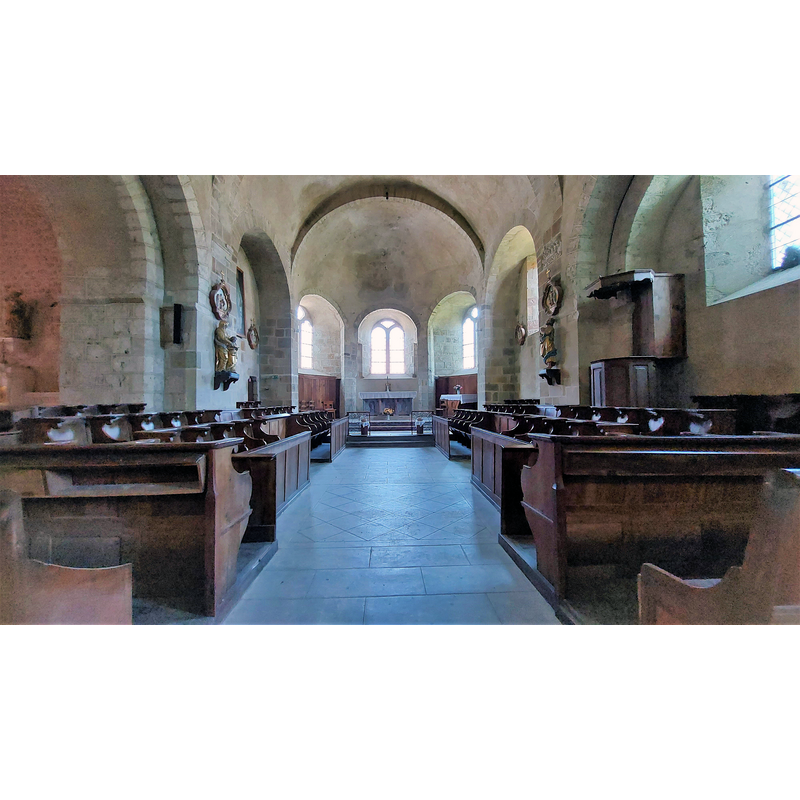 Source caption: "Église Saint-Pierre - Verneuil en Bourbonnais - Allier - France"