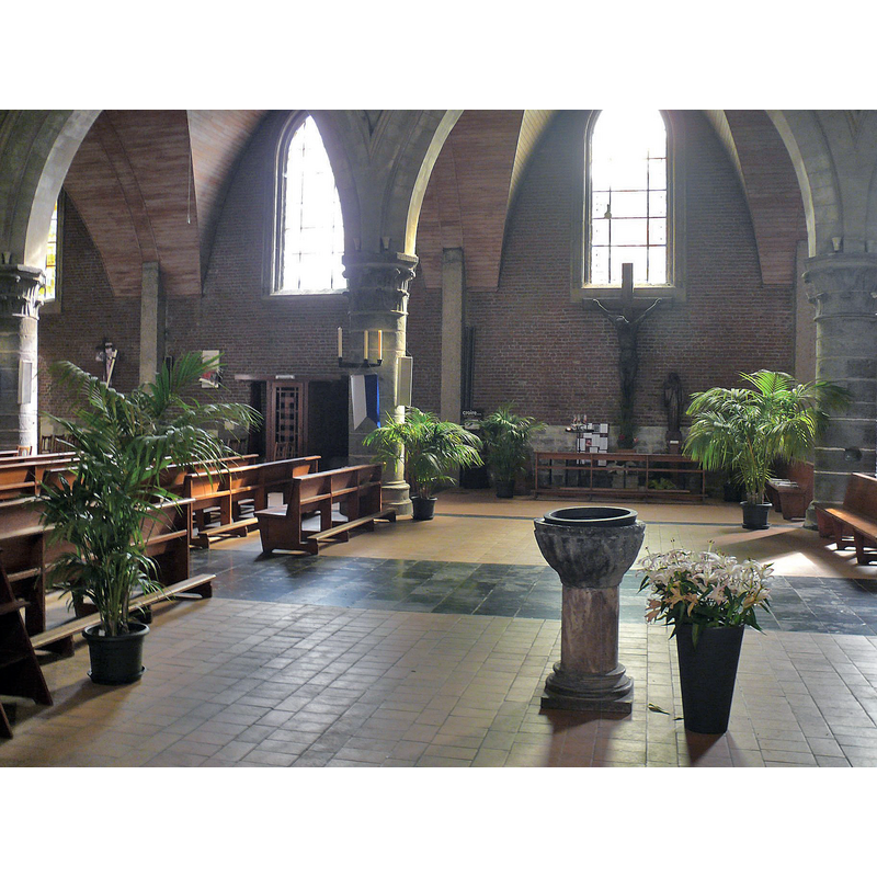 Source caption: "L'église Saint-Géry de Valenciennes (Nord, France)."