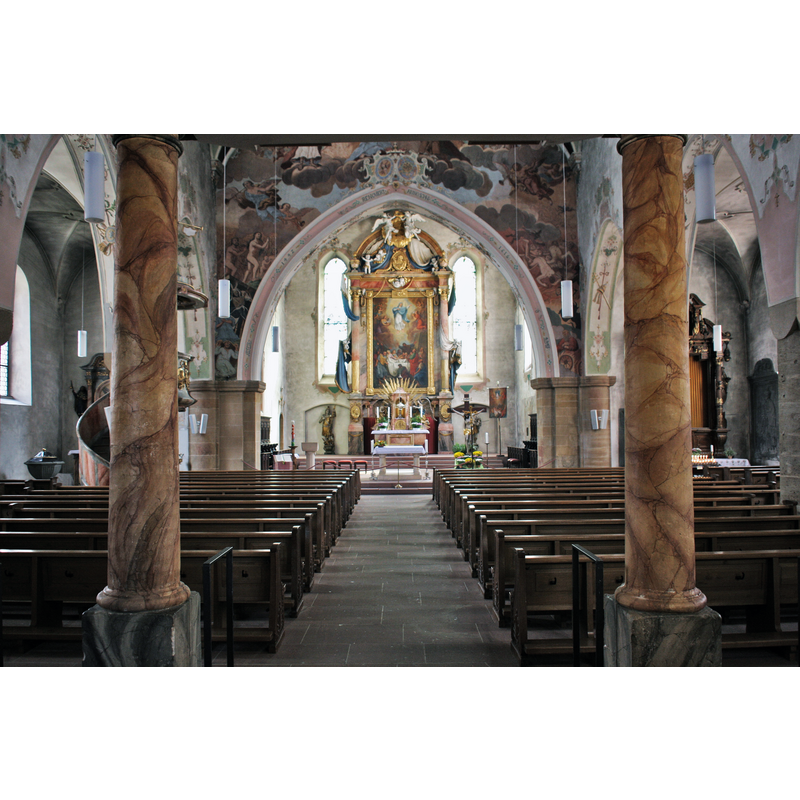 Source caption: "Pfarrkirche Mariä Himmelfahrt, Hauptstraße in Engen"