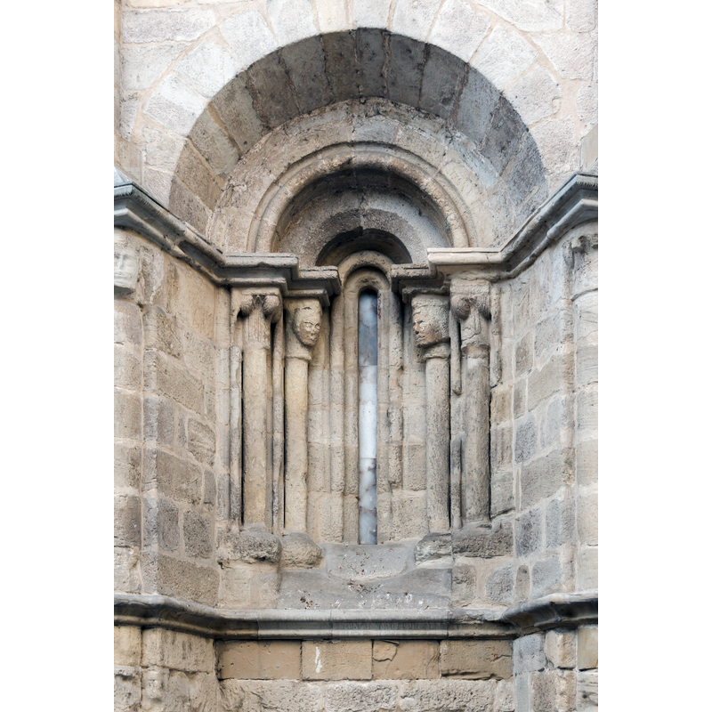 Source caption: "Romanesque window, Espiritu Santo church, Miranda de Ebro, Spain"