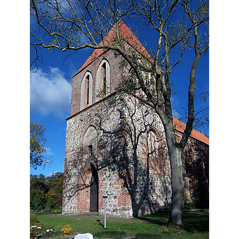 Source caption: "Kirche in Steinhagen, Mecklenburg-Vorpommern"