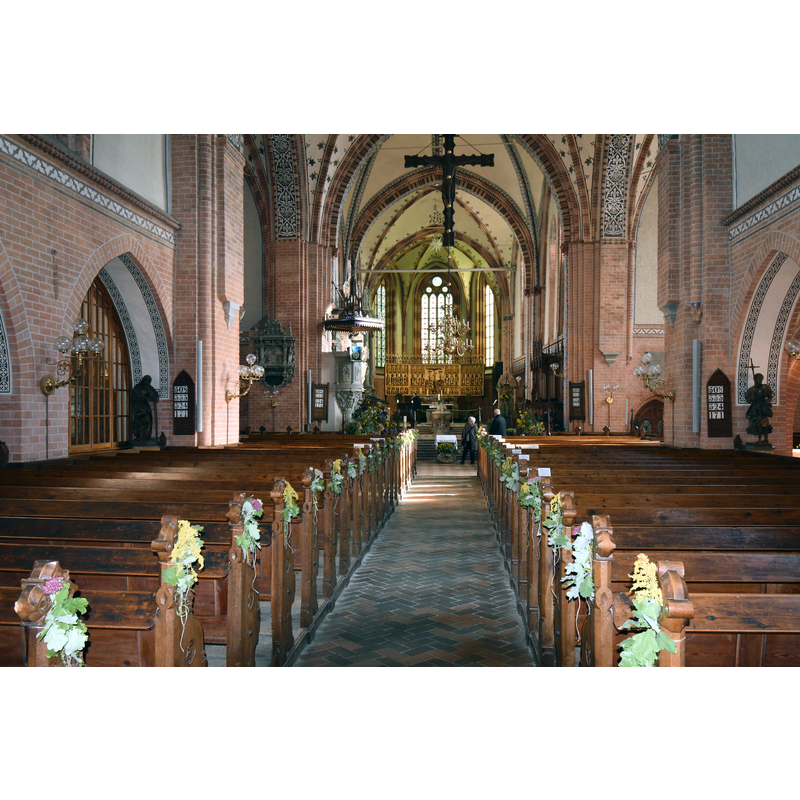 Source caption: "Güstrow domkirke"