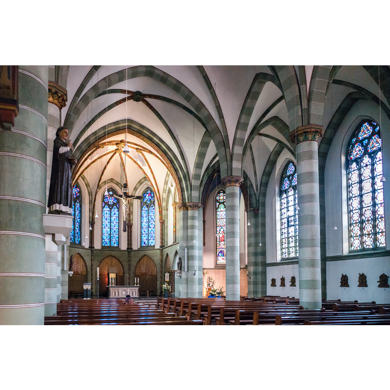 Source caption: "St. Lambertus (Mettmann) - Innenansicht"