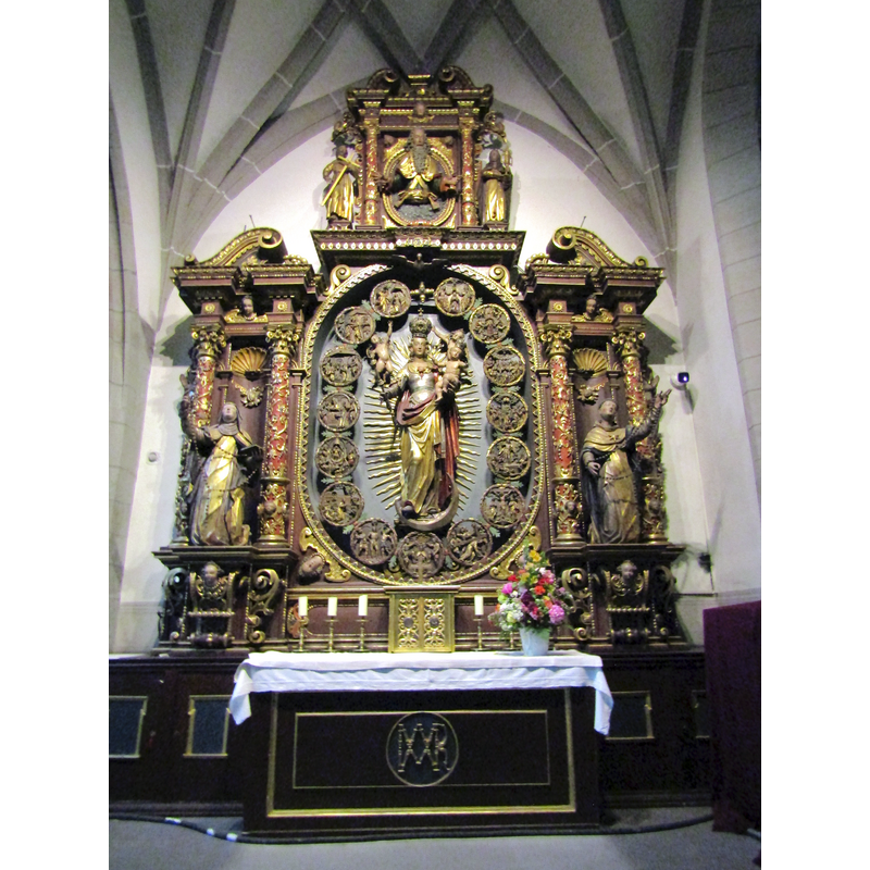 Radolfzeller Münster. Rosenkranzaltar (1632-1648) by the Zürn'schen workshop - Rosenkranzmadonna