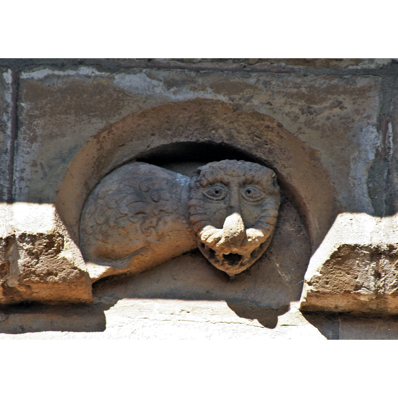 Source caption: "Die Johanneskirche in Weinsberg. Detail der Südfassade"