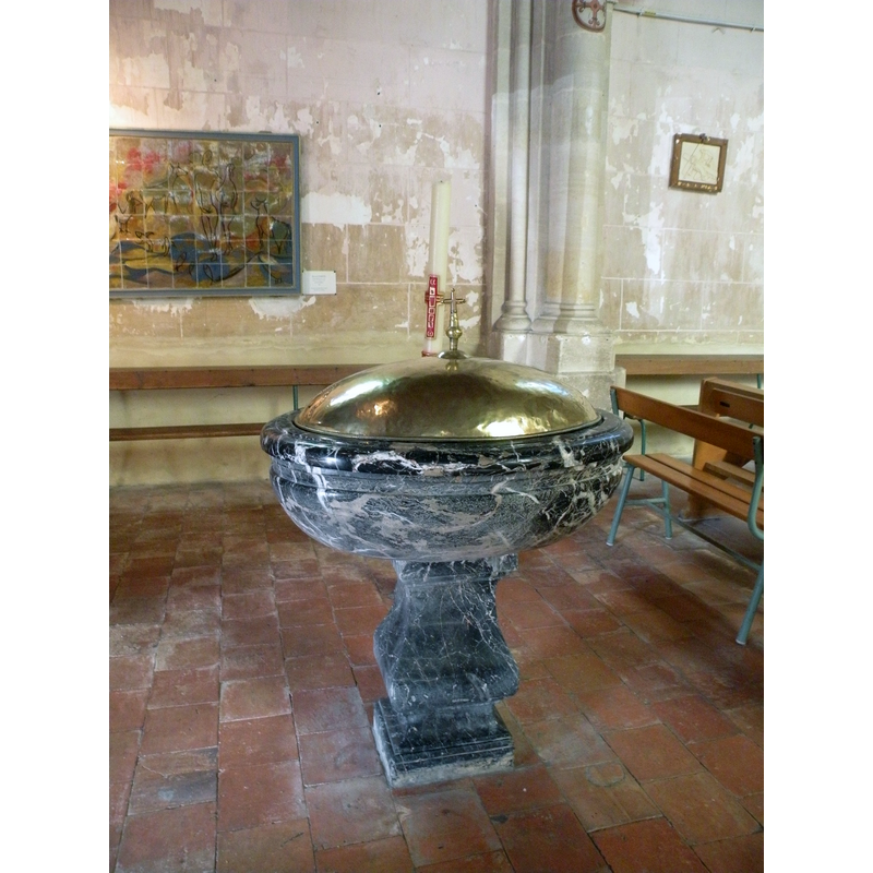 Source caption: "Église Sainte-Suzanne de Sainte-Suzanne (Mayenne)"