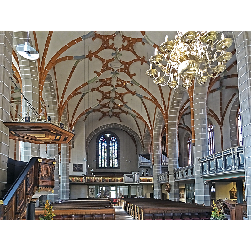 Source caption: "Innenansicht der Stadtkirche St. Georg (Schmalkalden), Blick zur Orgel"