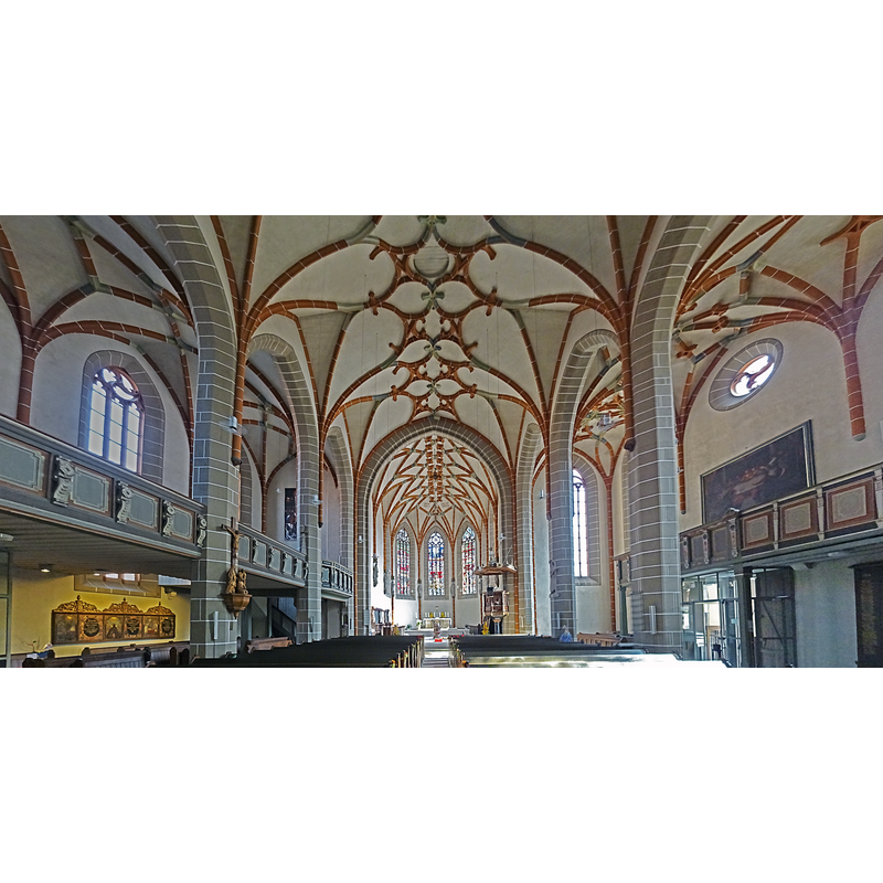Source caption: "Innenansicht der Stadtkirche St. Georg (Schmalkalden), Blick zum Chor"