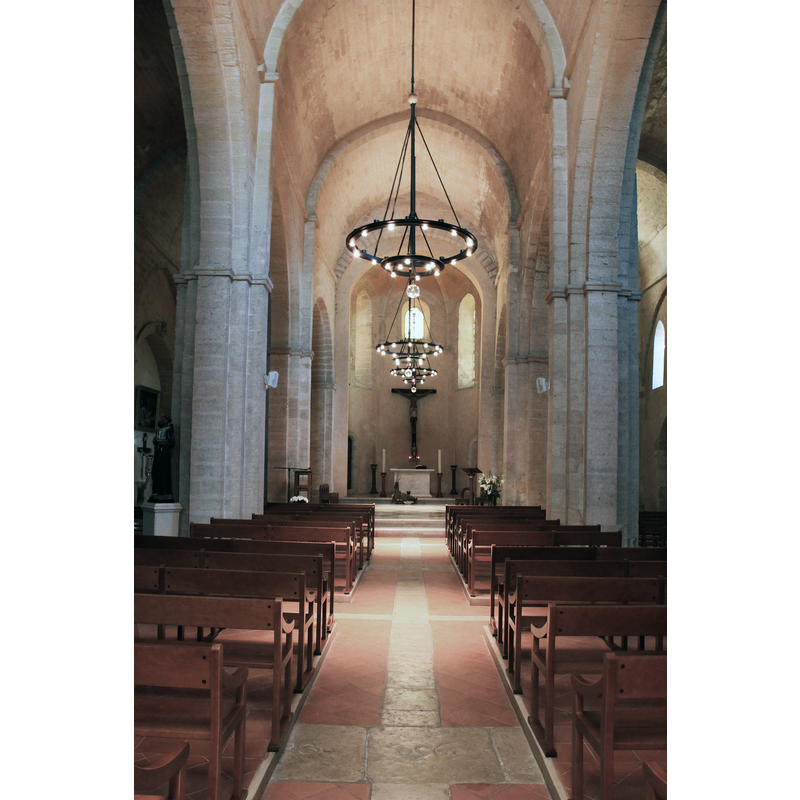 Source caption: "Marseille - Eglise Saint-Laurent nef"