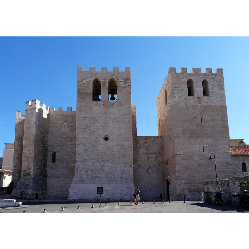 Source caption: "Abbaye Saint Victor à Marseille"