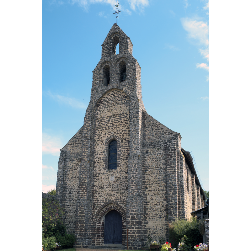 Source caption: "Katholische Kirche Notre-Dame in Arville im Département Loir-et-Cher. (Centre-Val de Loire/Frankreich)."
