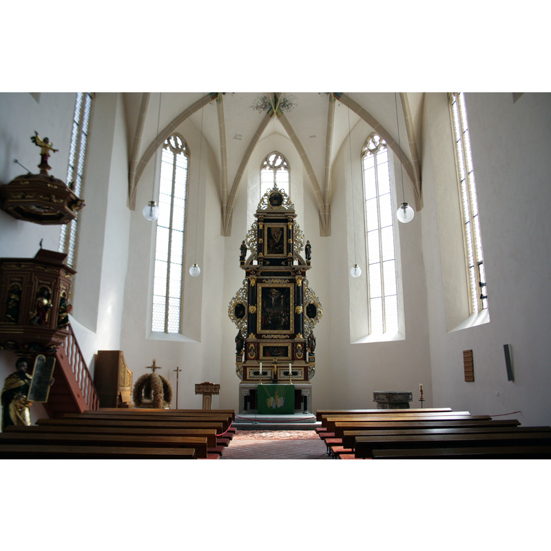 Source caption: " Michaeliskirche am Wendischen Kirchhof in Bautzen / Michałska cyrkej při Serbskim kěrchowje w Budyšinje." -- showing partially the baptismal font on the right, southeast side