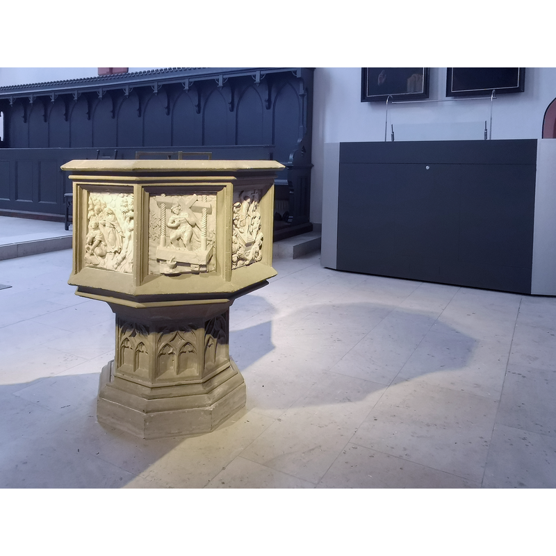 Source caption: "Stadtkirche Heilig Dreifaltigkeit Bayreuth"