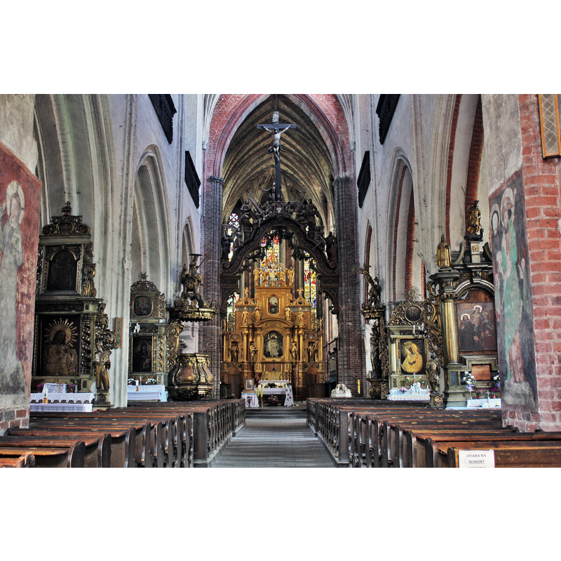 Source caption: "Toruń, Kościół Świętego Jakuba, widok ogólny wnętrza"