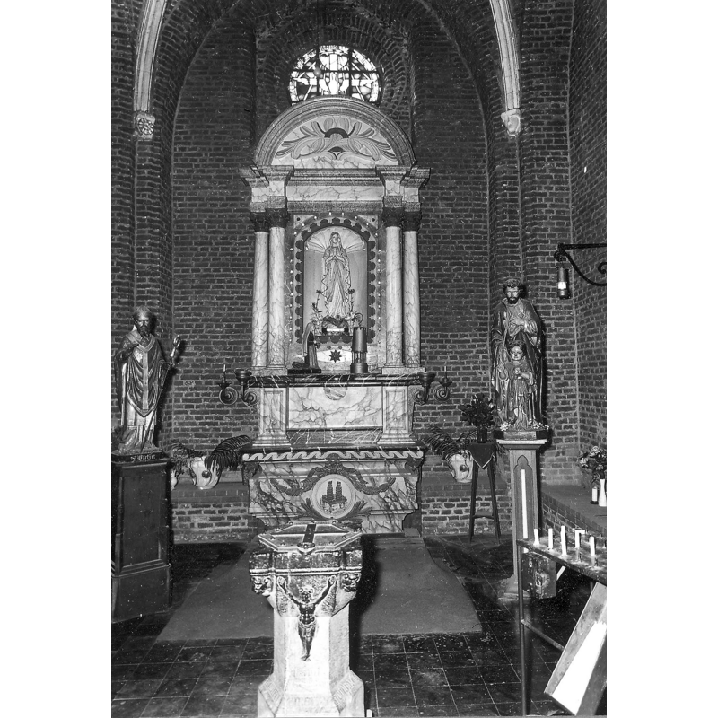 Source caption: "Kerk Sint-Martinus[Houthalen] [...] in kapel onder toren"