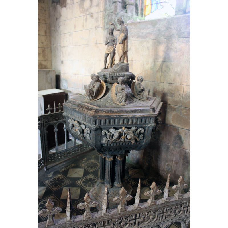 Source caption: "Mont-Saint-Vincent - Église Saint-Vincent" -- 18th-century? [cf. FontNotes]