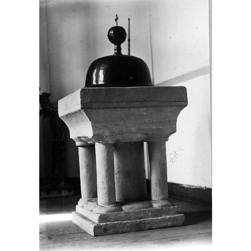 19thC cover on the 13thC font