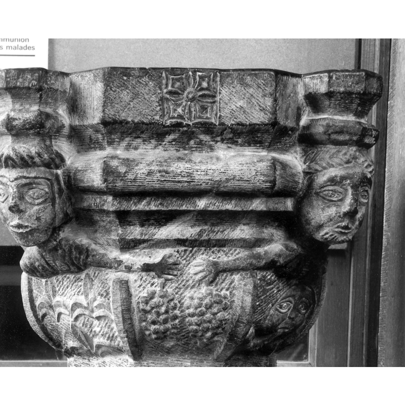 seen here on the left panel of the underbowl
