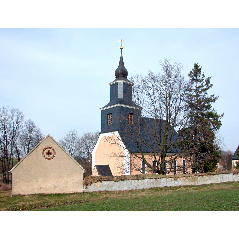 Source caption: " Knobelsdorf (Waldheim; bis 2012 Ziegra-Knobelsdorf): Dorfkirche [...] Im Kern romanische Saalkirche, in gotischer Zeit erneuert, 1893 nach Plänen des Architekten Theodor Quentin stark verändert. Sicht von Südwesten"