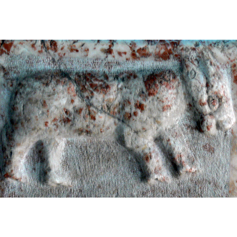 Source caption: "Altmünster ( Oberösterreich ). Kath. Pfarrkirche hl. Benedikt: Romanischer Taufstein ( 12.Jhdt. ) - Relief eines Stiers."