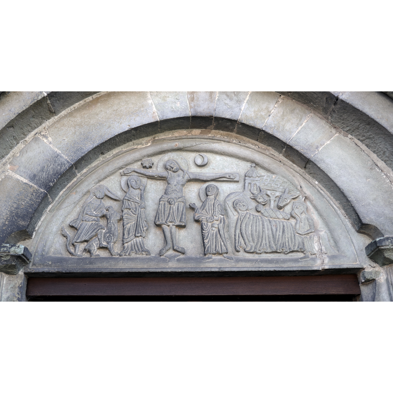 Sourc e caption: "St. Pankratius Hoinkhausen, Tympanon am Nordportal" -- the mid-13thC(?) tympanum