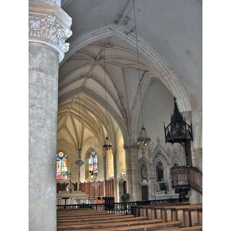 Source caption: "Église St Martin de Beaufay, Sarthe, France."