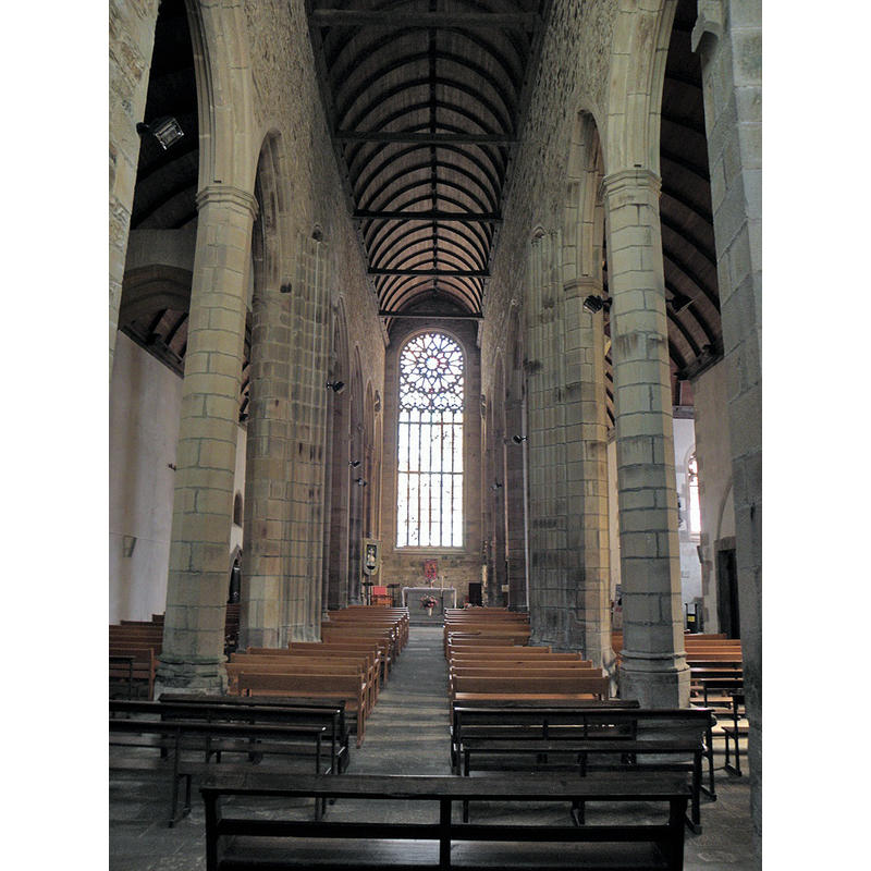 Source caption: "Nef principale de l'église de Saint-Jean-du-Doigt"