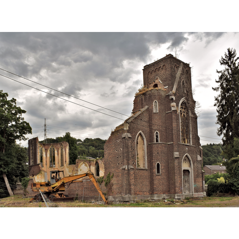 Source caption: "Vue de l'ancienne église Notre-Dame à Ombret, sur la rive droite de la Meuse (commune de Amay, province de Liège en Belgique)." -- at the time it was scheduled to be replaced by a block of apartments but the project was abandoned [cf. ChurchNotes]