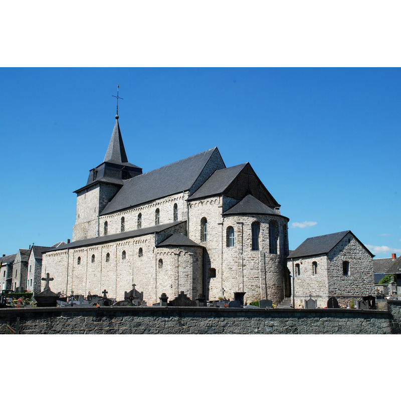 Source caption: "Belgique - Wallonie - Église Saint-Remacle d'Ocquier"