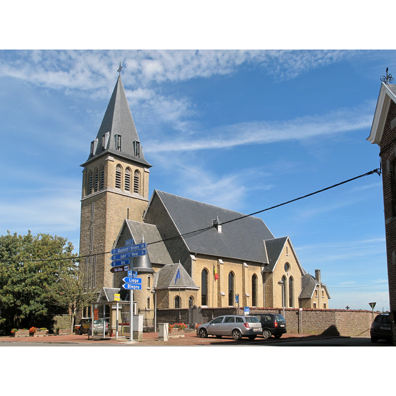 Source caption: "Julémont, kerk" -- the new church of 1926-1928