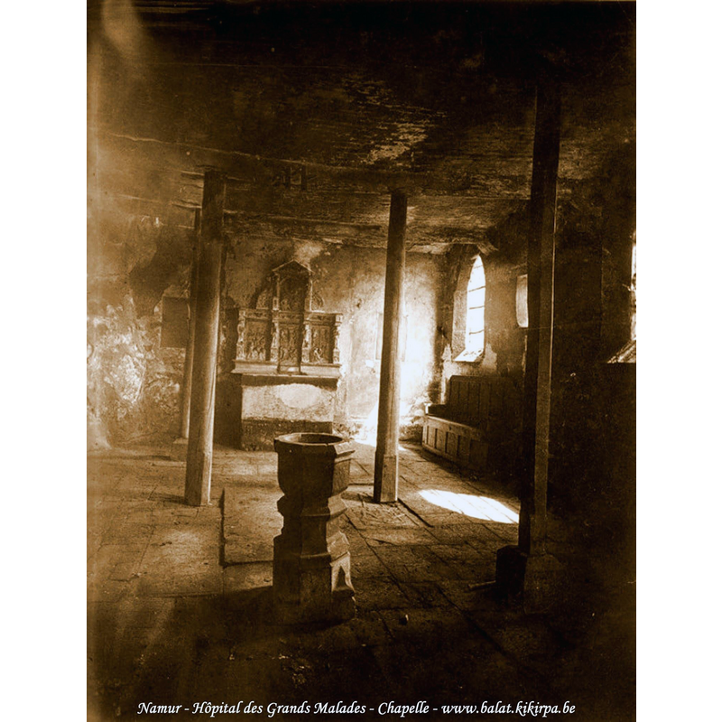 showing a Mosan-type font/stoup inside the chapel of the Hôpital des Grands Malades in 1942 [cf. FontNotes]