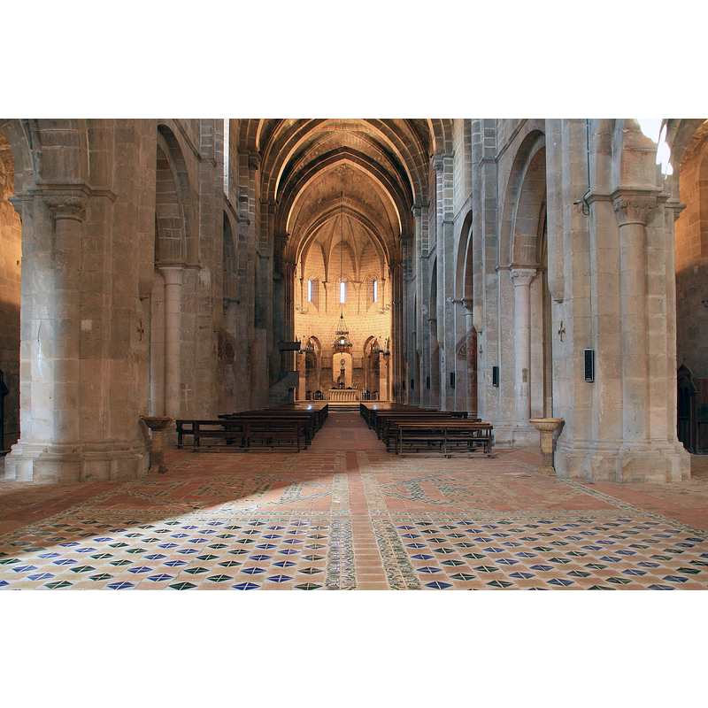 Source caotion: "Nave central de la iglesia abacial de Santa María de Veruela"