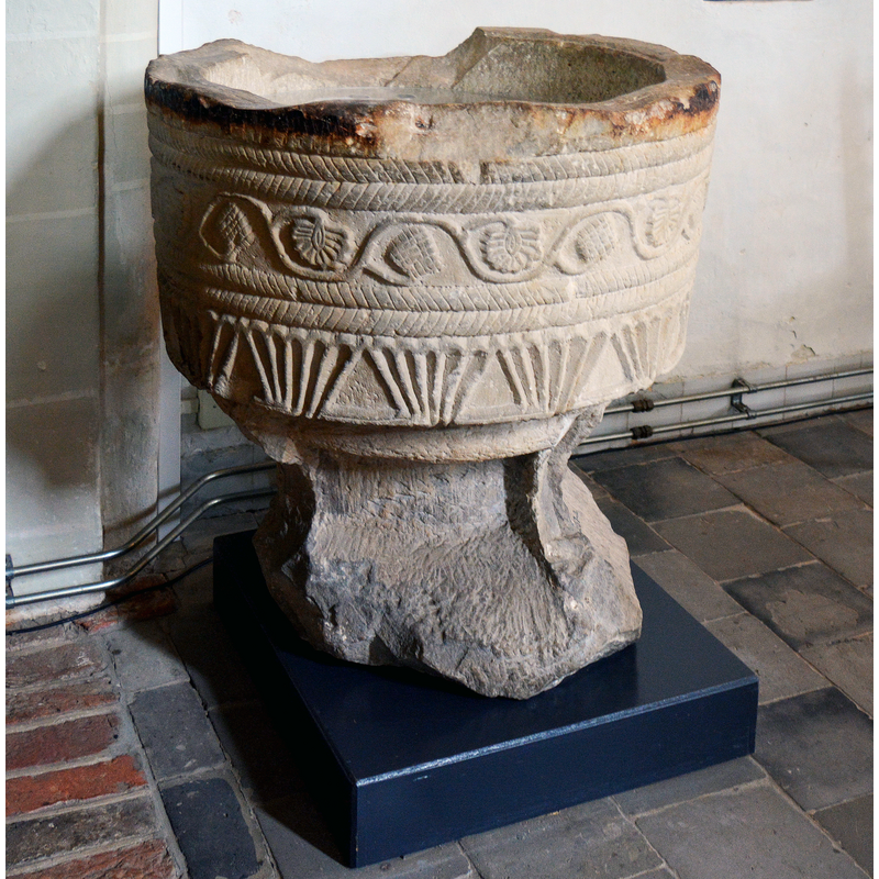 Source caption: "Sint-Margaretakerk (Norg), doopvont"