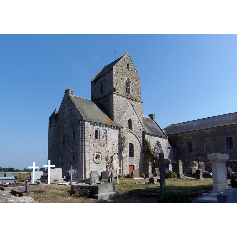 Source caption: "Deux-Jumeaux (Normandie, France). L'église abbatiale Saint-Martin-de-Vertou."