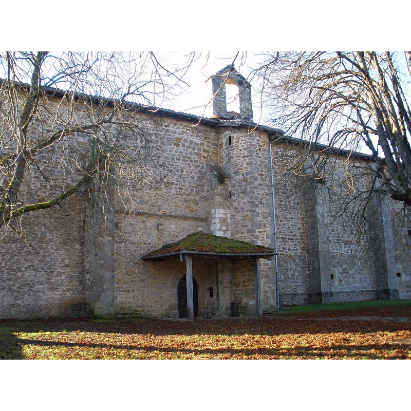 Source caption: "Monasterio cisterciense de Santa María de Barria (Álava)" [NB: abandoned by the Cistercian nuns in the 1970s -- re-purposed as youth hostel in 1984]