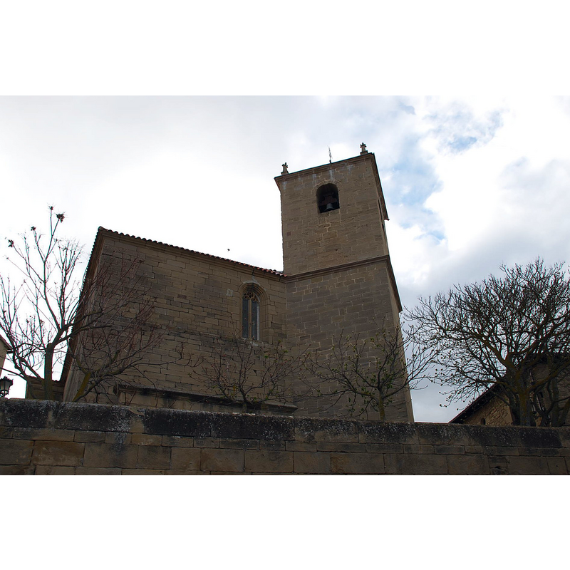 Source caption: "Iglesia de Moreda de Álava (España)"