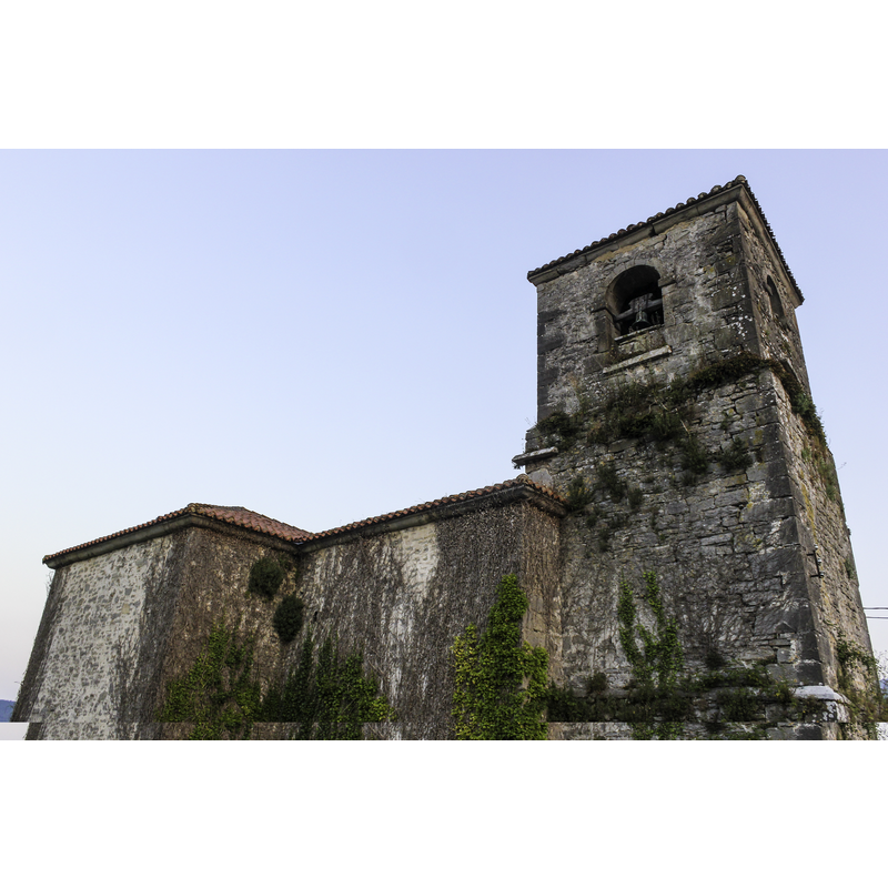 Source caption: "Igrexa de Maroño, Aiara."