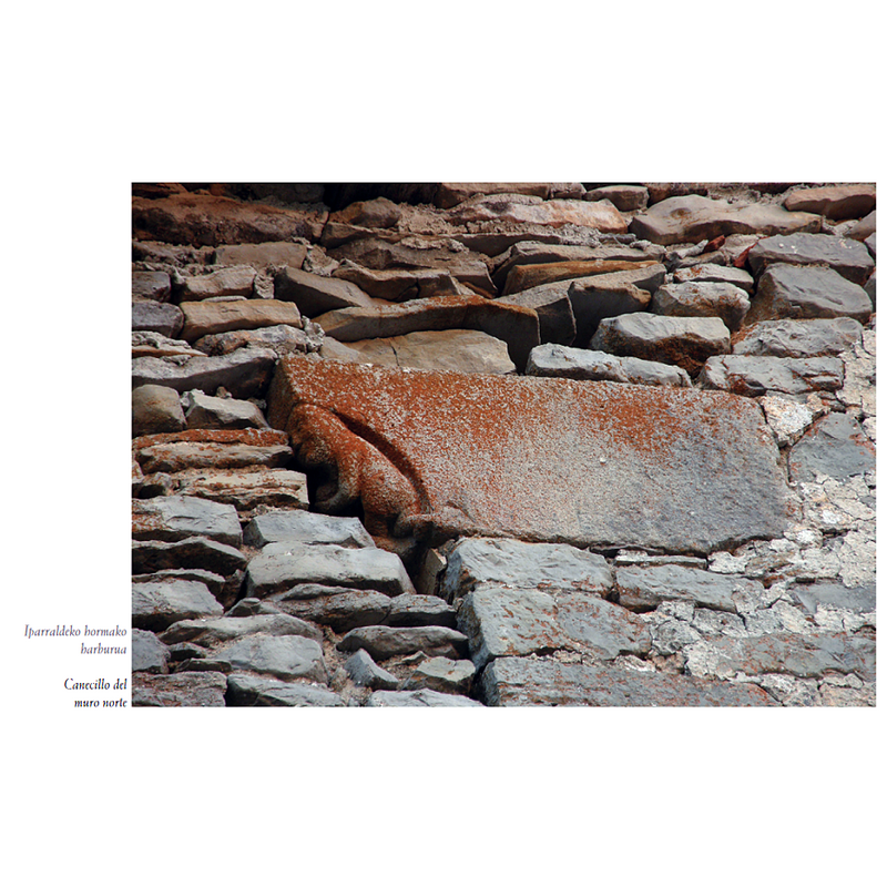 Source caption: "Canecillo del muro norte" -- a re-purposed former corbel