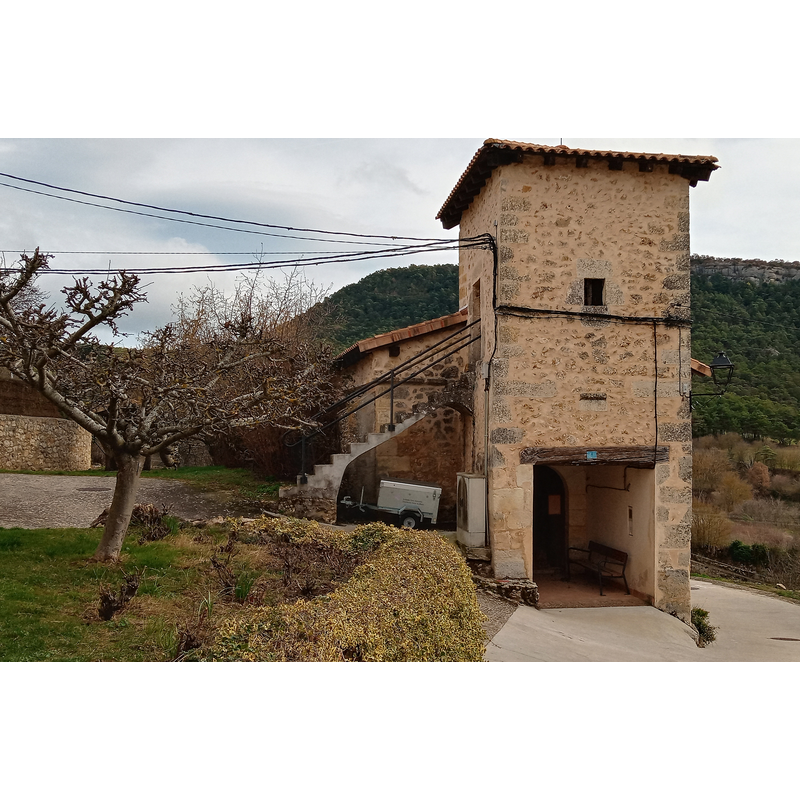 Source caption: "Iglesia Parroquial de San Juan Bautista de la localidad alavesa de Pinedo"