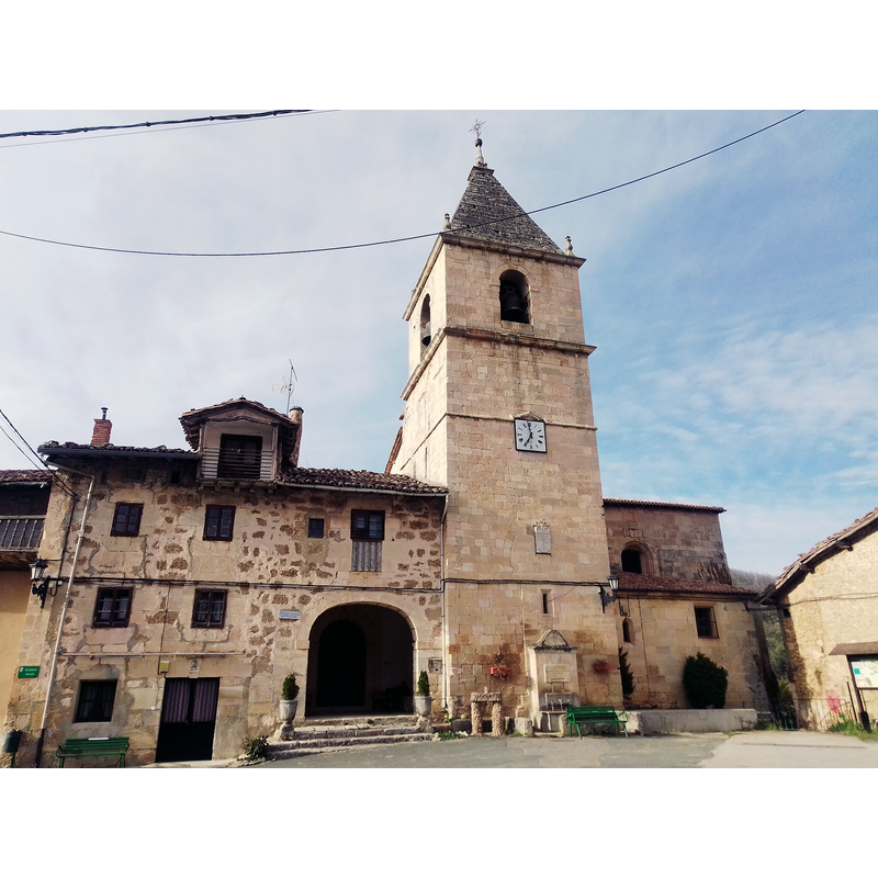 Source caption: "Iglesia de Nuestra Señora de la Asunción, Laño"