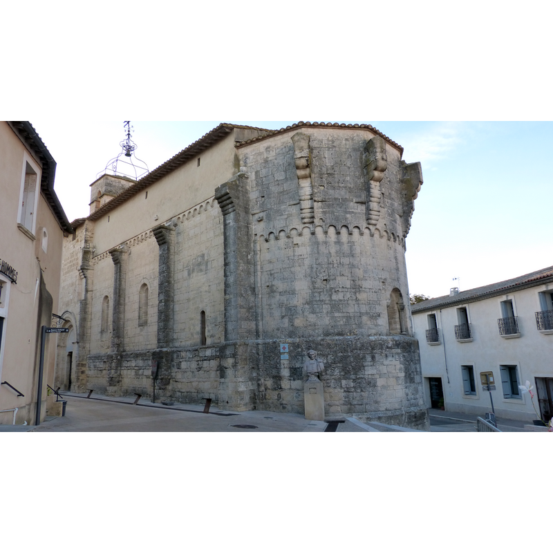 Source caption: "Eglise Saint-Jean-Baptiste à Castelnau-le-Lez"