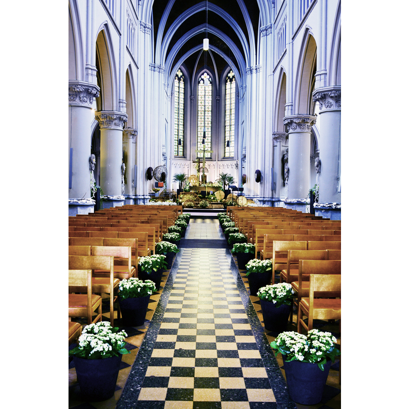 Source caption: "Église Saint-Pierre de Jette"
